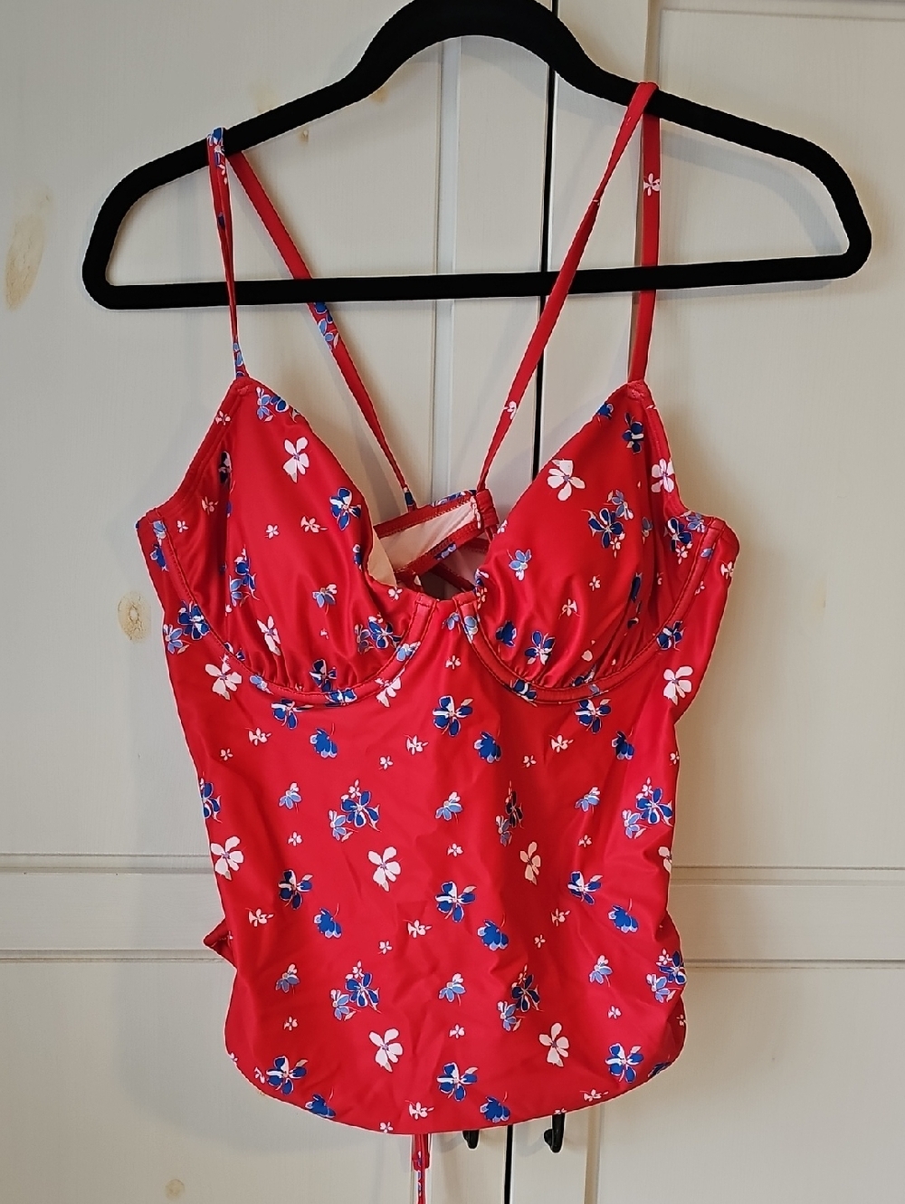 Cupshe Red Floral V-Neck Tankini Top NWT